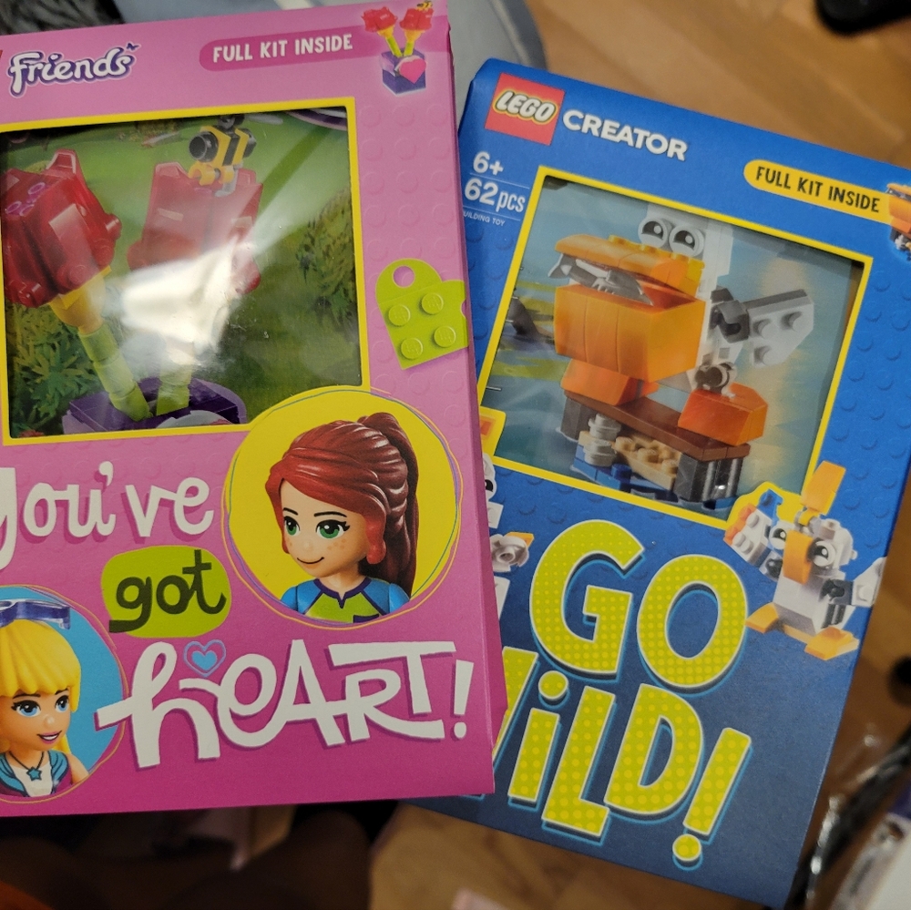 Lego x Hallmark kitx